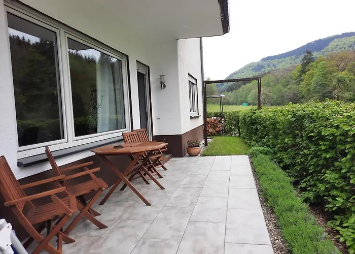 アパート Haus Wiesengrund